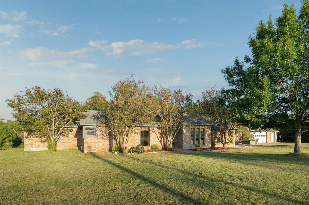 509 Roy Creek Ln — photo 2