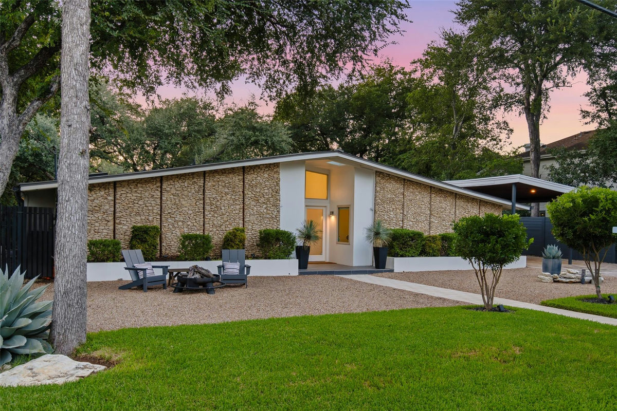 412 Ridgewood Rd — exterior