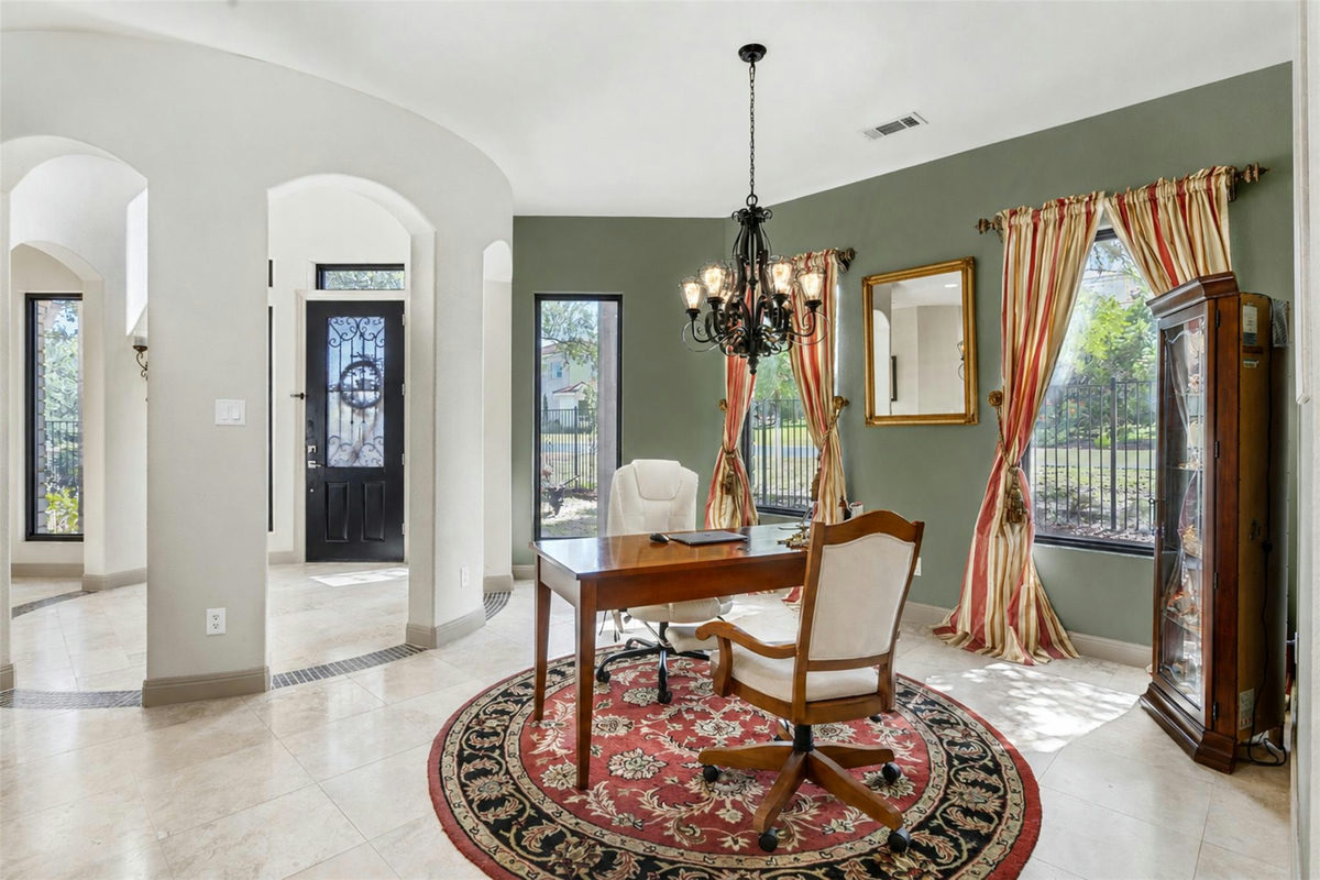1 Treehaven Ln — photo 3