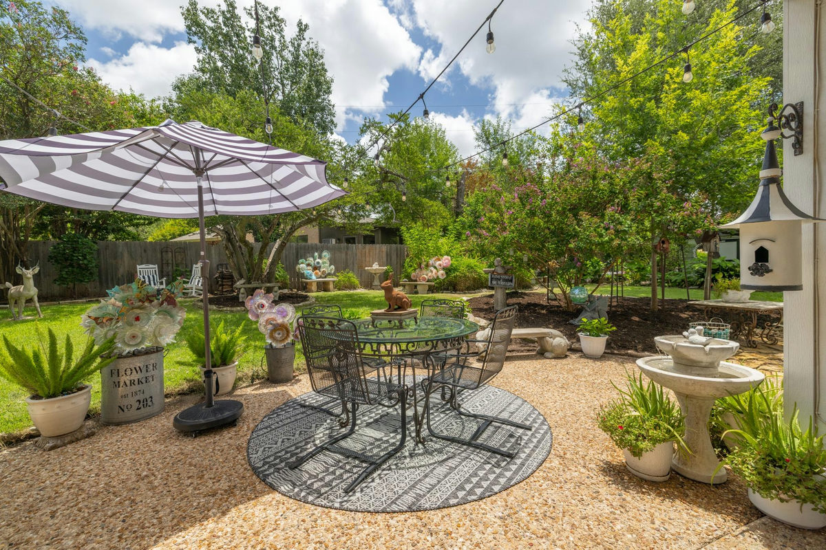 10507 Plumewood Dr — photo 2