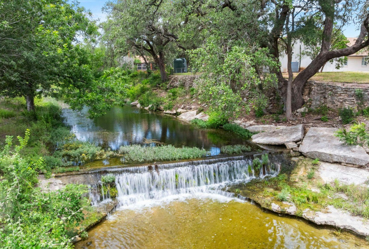 14440 Nutty Brown Rd — exterior