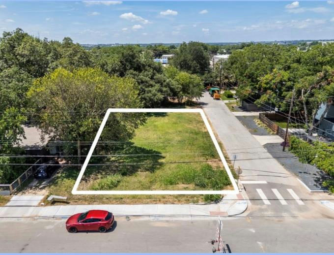 4801 Gonzales St — photo 3