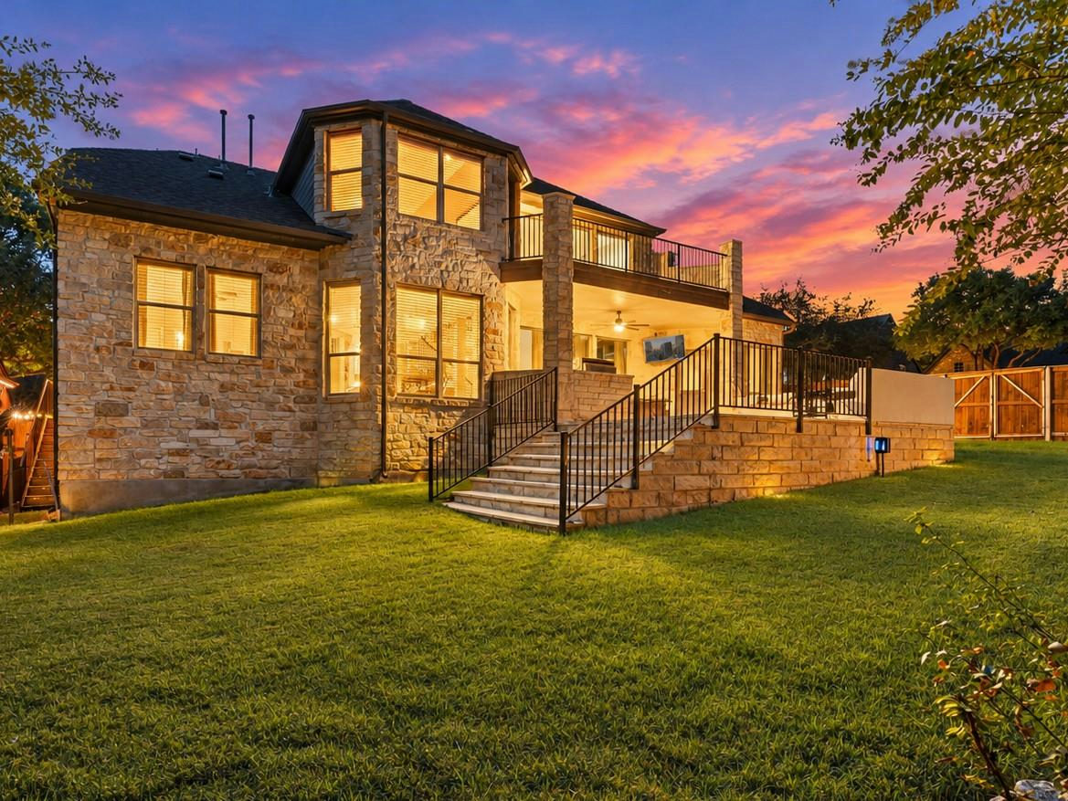 2700 Lothian Dr — photo 3