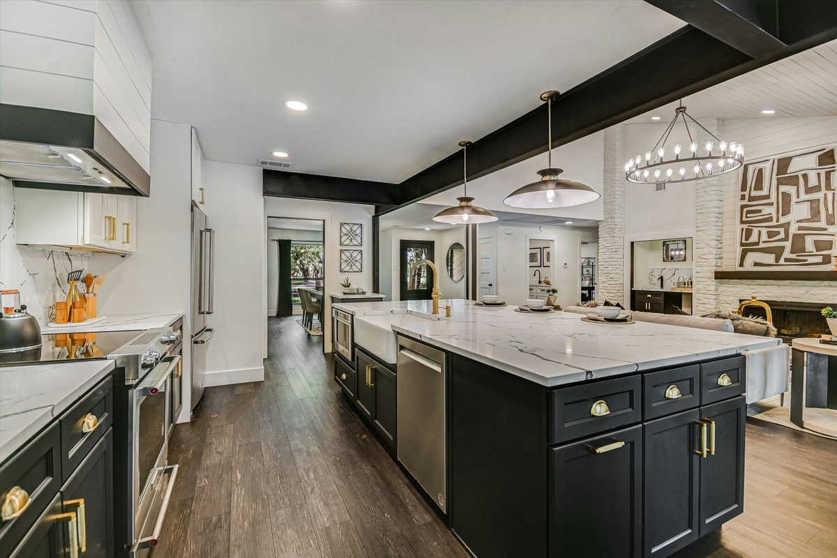4717 Sam Bass Rd — photo 4