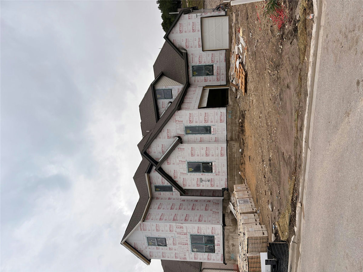 1404 Jolie Rose Bnd — exterior