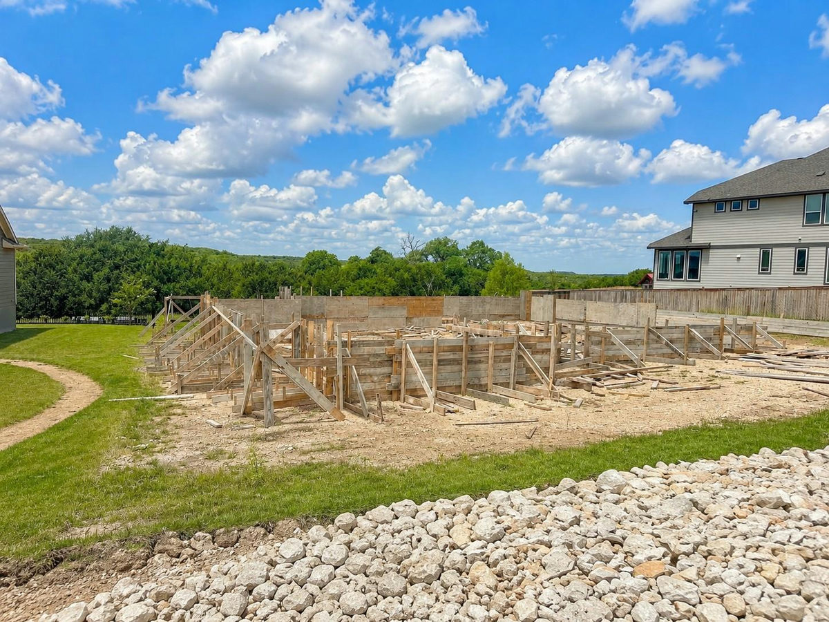 1621 Headwaters Blvd — photo 2