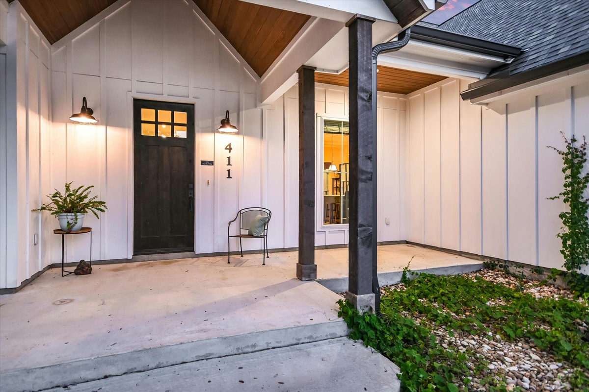 411 Whitetail Dr — photo 2