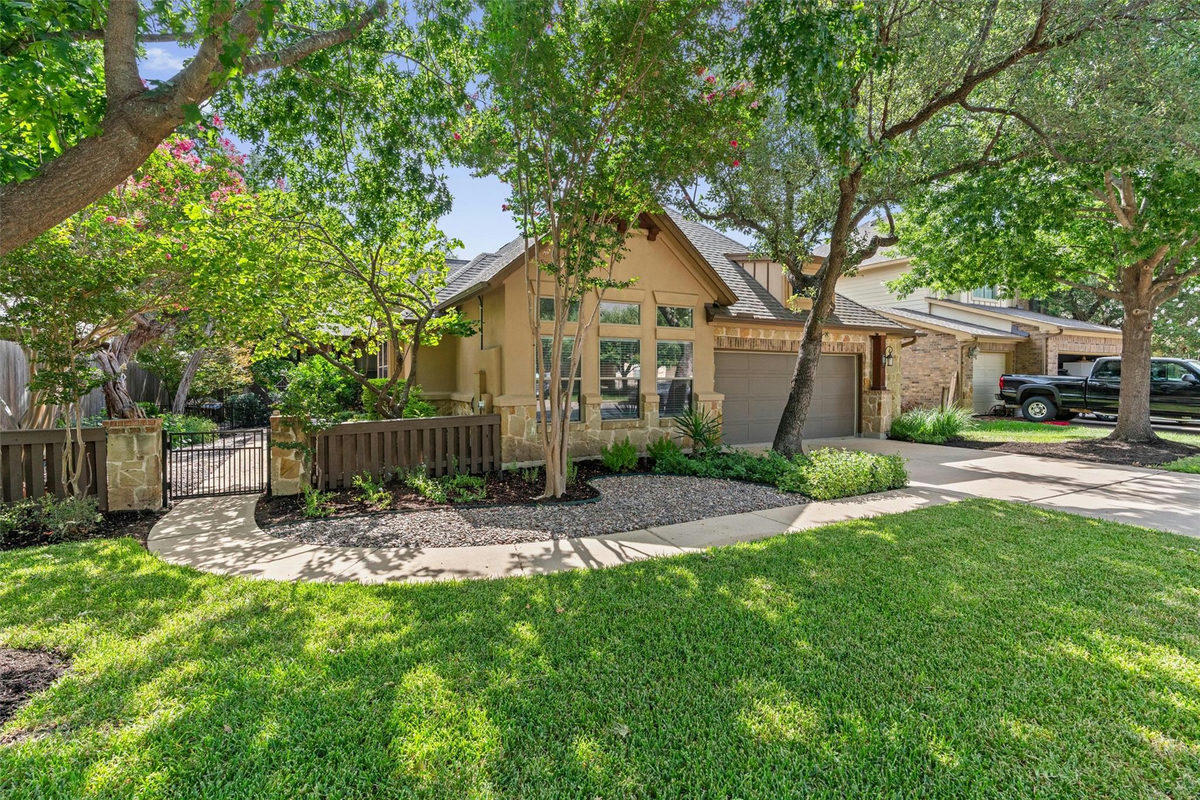 504 S Gadwall Ln — photo 2