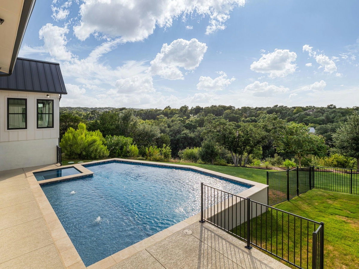 200 Maravilla Bluff Ln — photo 4