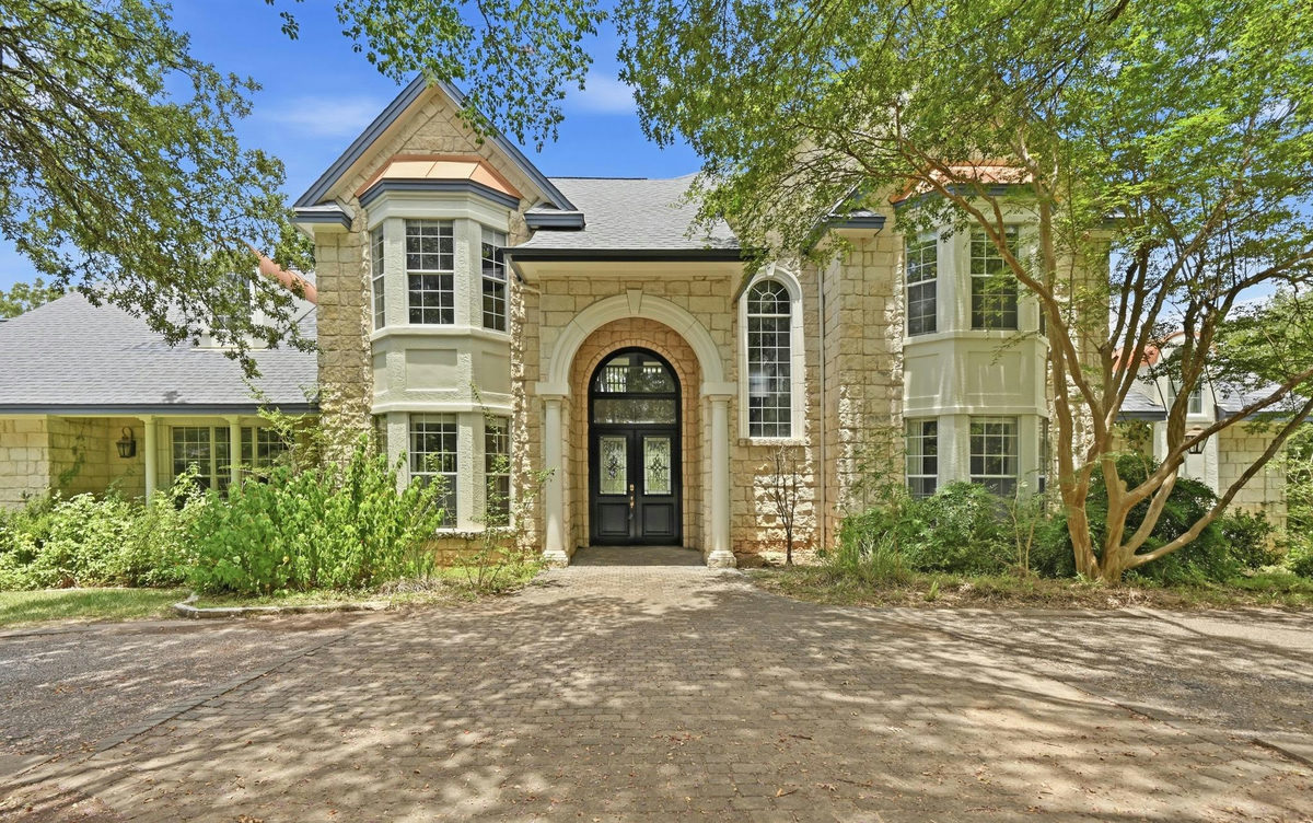 850 Jerrys Ln — exterior