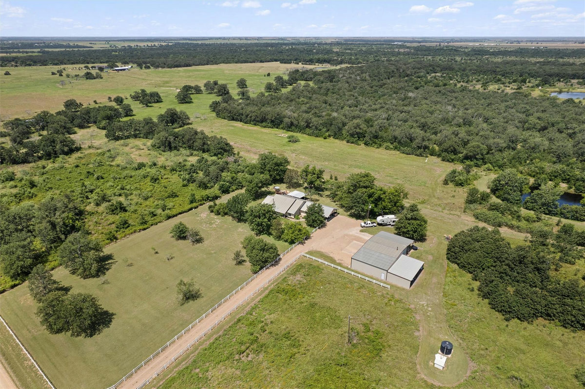 1172 County Road 418 — photo 4