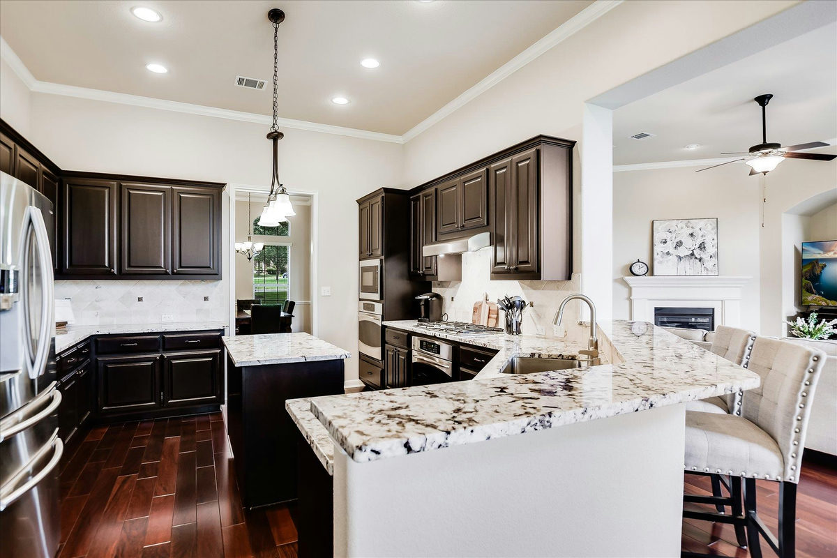 3526 Aquamarine Dr — photo 2