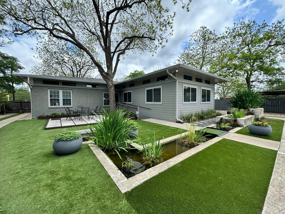 3906 Menchaca Rd — photo 2