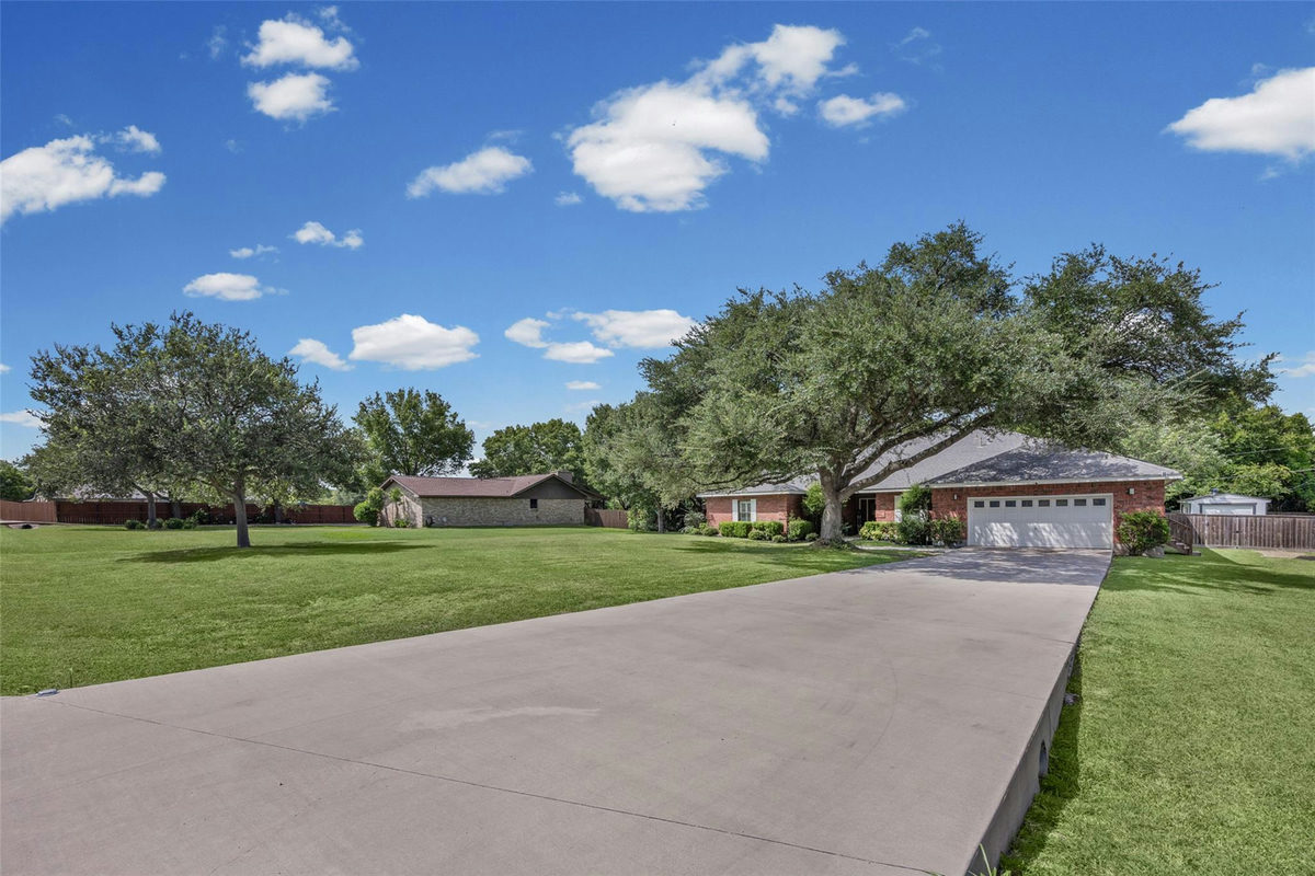 2000 Spinel Rd — photo 2