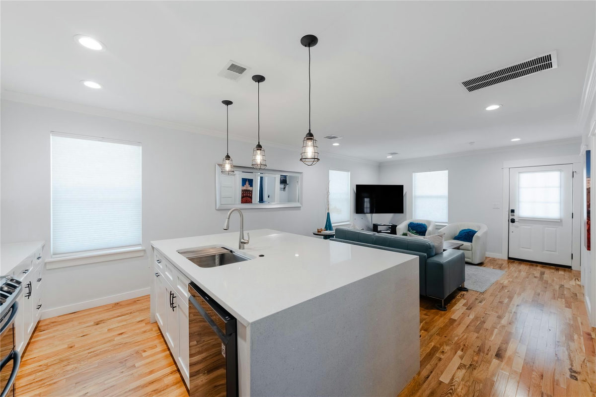 2214 Garden St #1 — photo 3