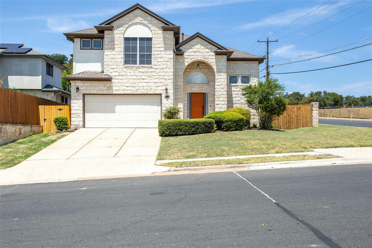 6914 Thorncliffe Dr — exterior