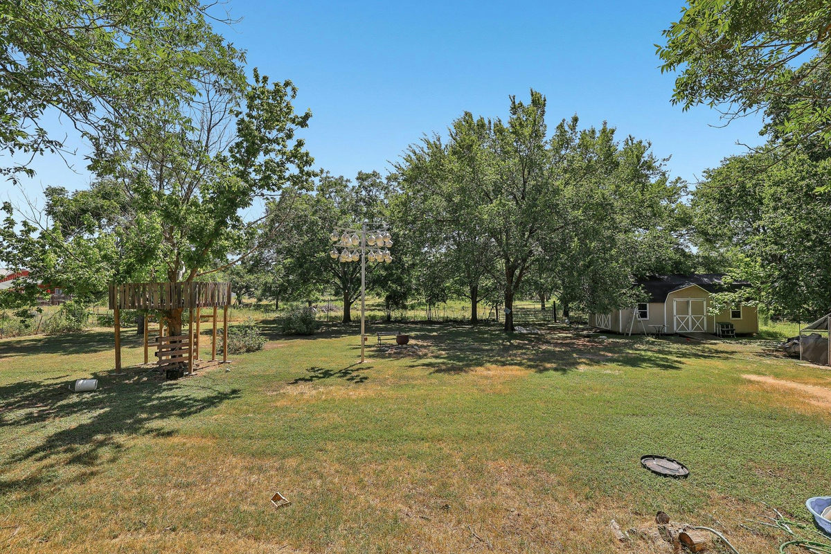 504 Perkins St — photo 2