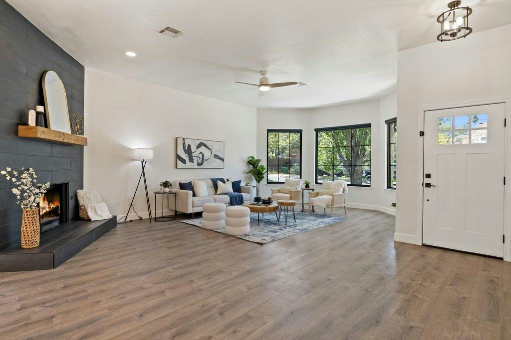 4304 Clarno Dr — photo 4