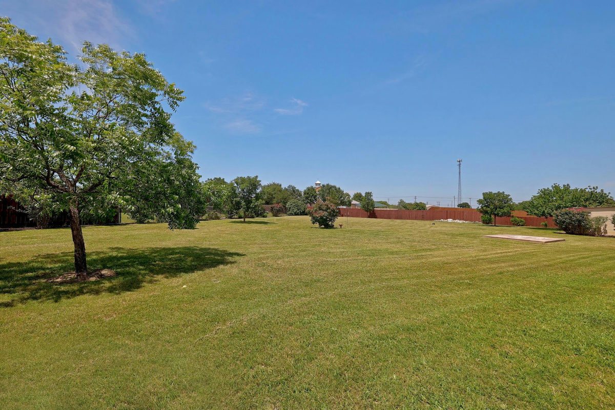 101 Lakeview Ln — photo 3