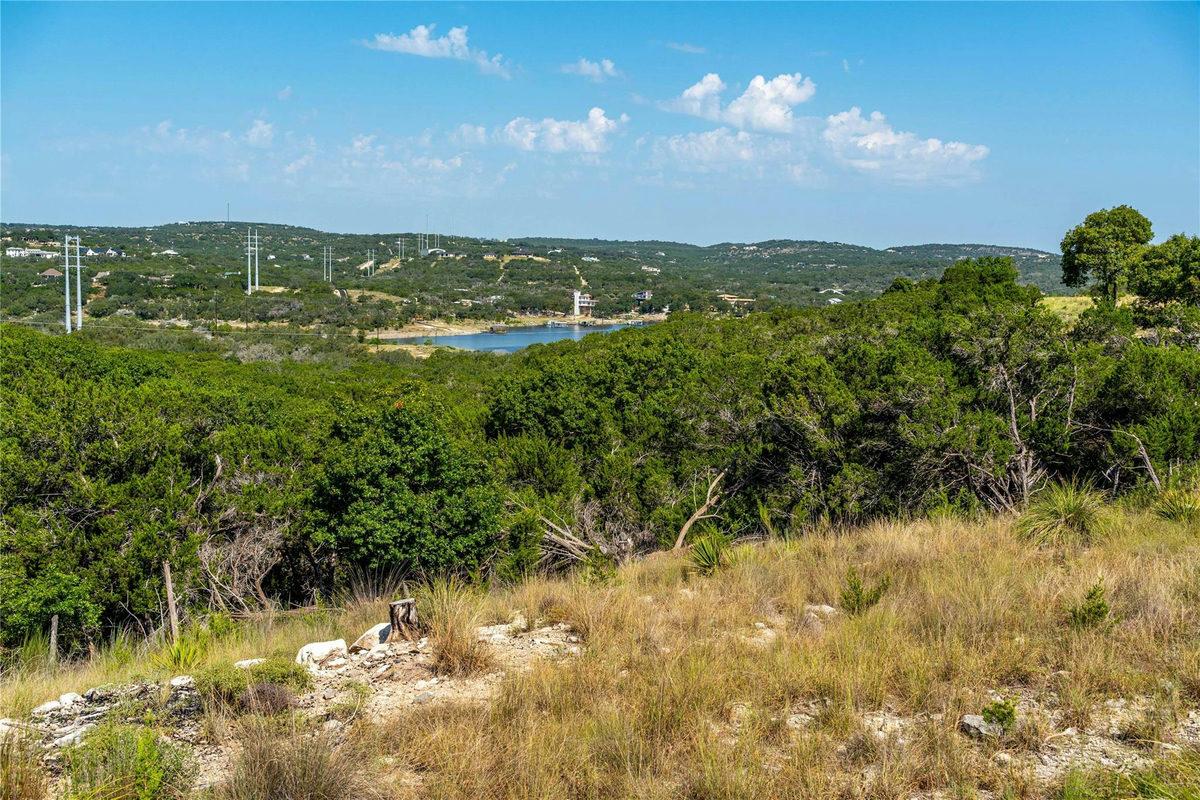 0011 Lakehurst Loop — photo 4