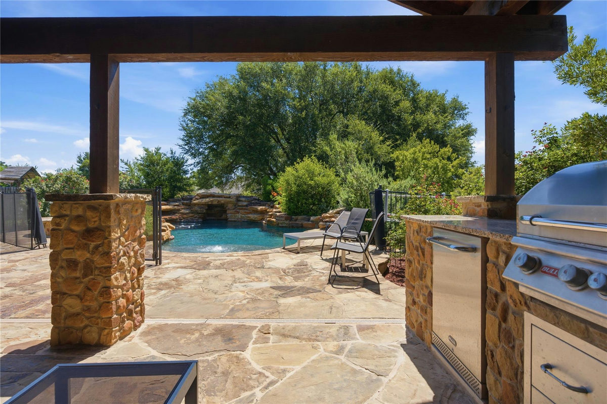 209 Park Place Dr — photo 4