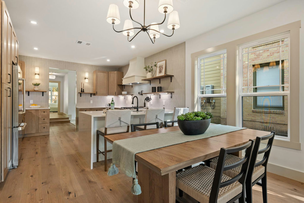 3304 Harris Park Ave — photo 2