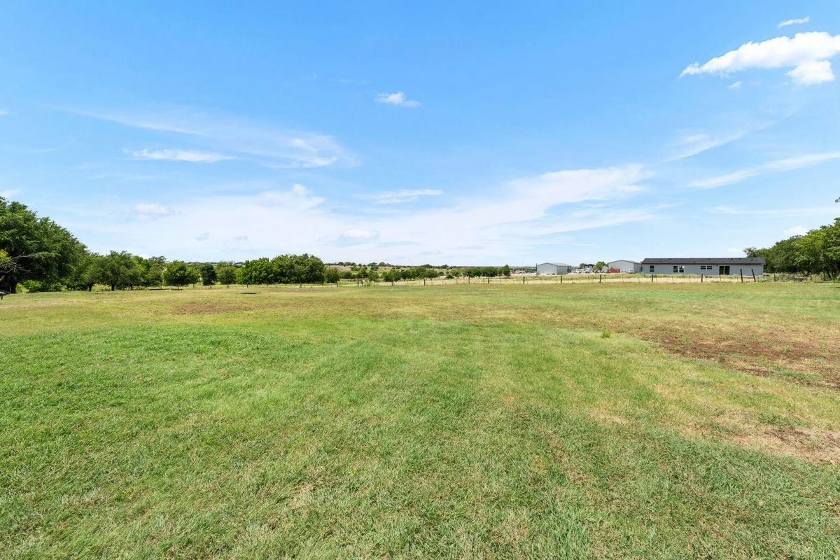 1421 Fm 1660 — photo 3