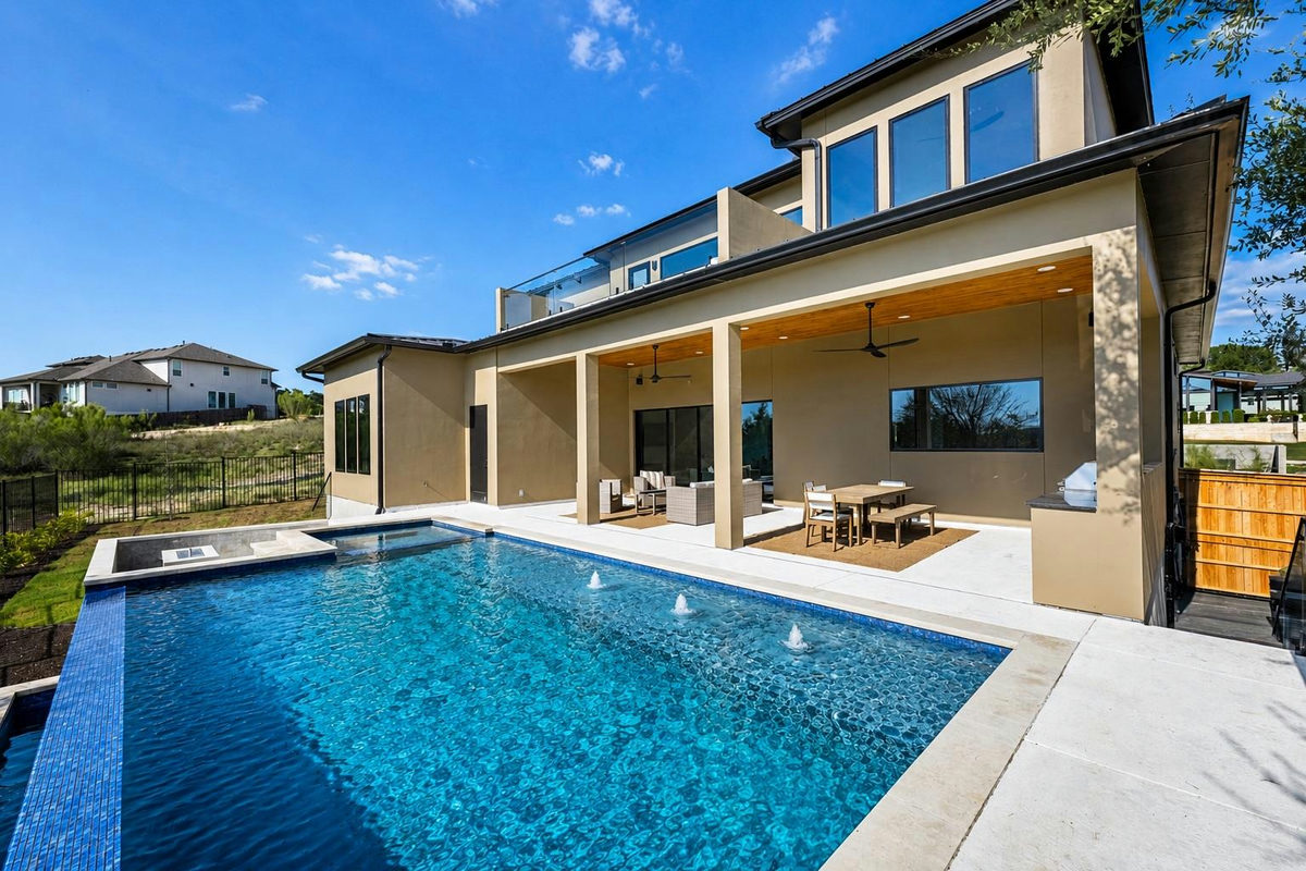 205 Waters View Ct — photo 4
