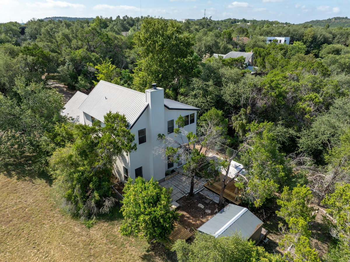 400 N Laurelwood Dr — photo 2