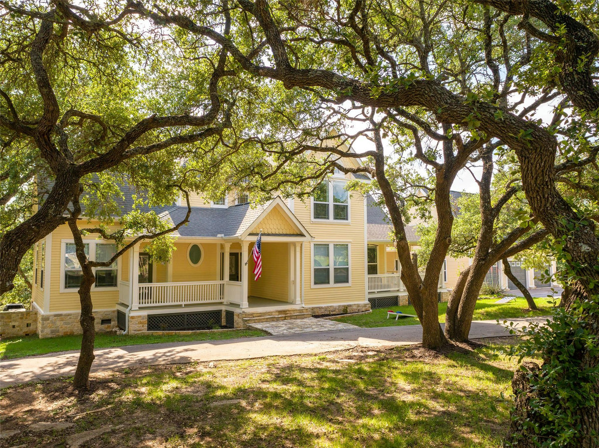 223 Twidwell — exterior