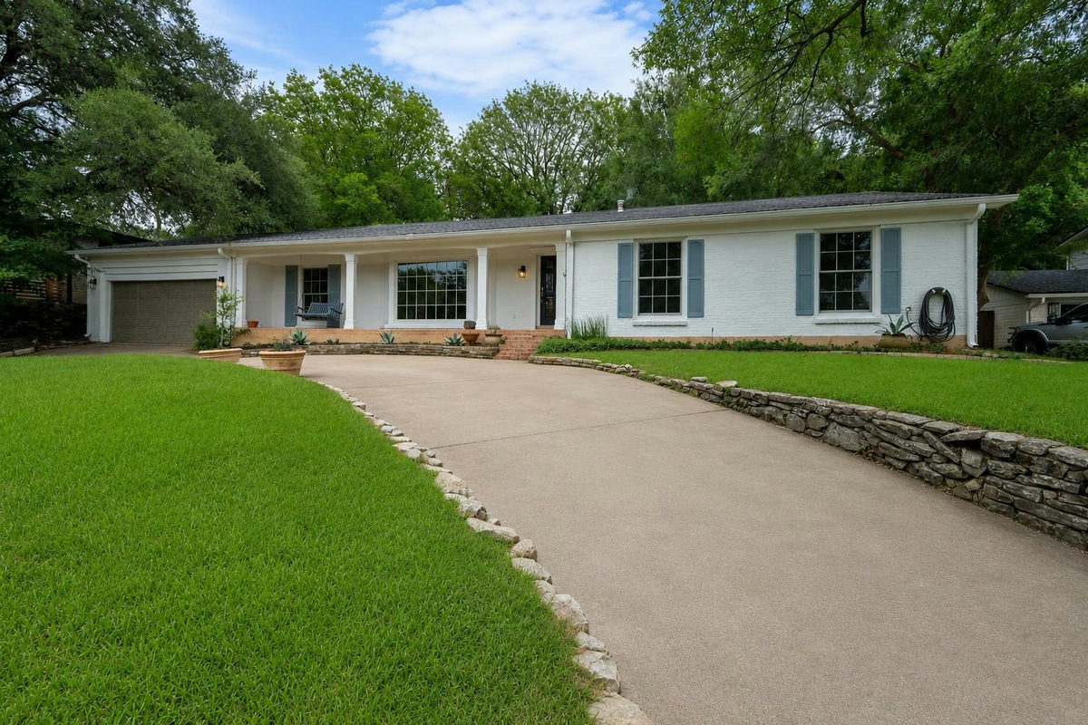 3405 Cascadera Dr — exterior