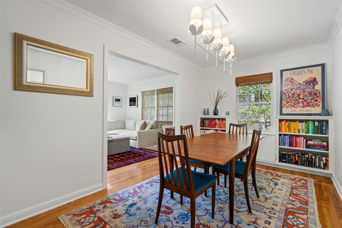 2810 Windsor Rd — photo 5