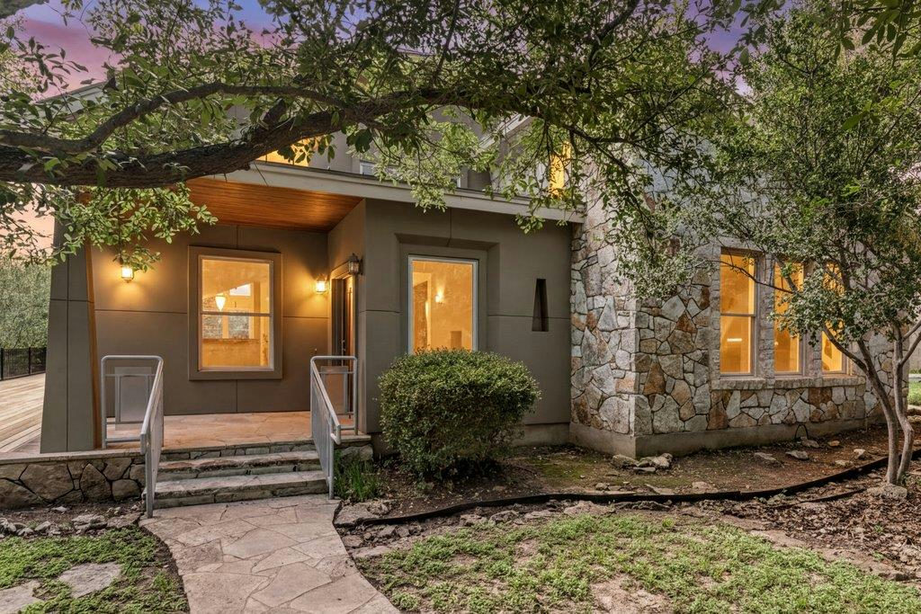 10200 Birdlip Cir — photo 2