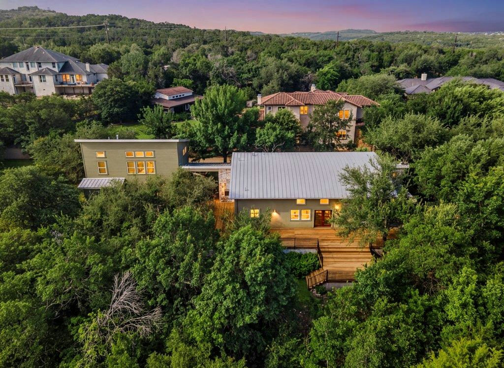 10200 Birdlip Cir — exterior