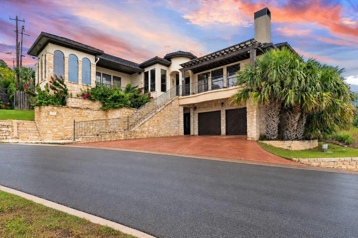 5138 Mansfield View Ct — exterior