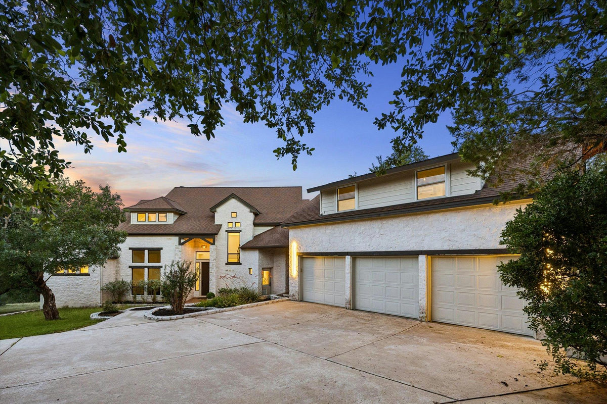 3719 Bee Creek Rd — photo 2