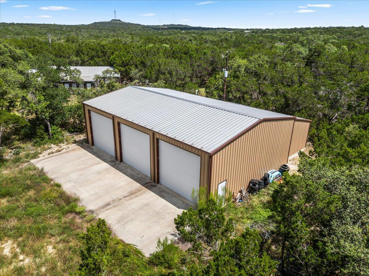 701 Old Oaks Ranch Rd — photo 3