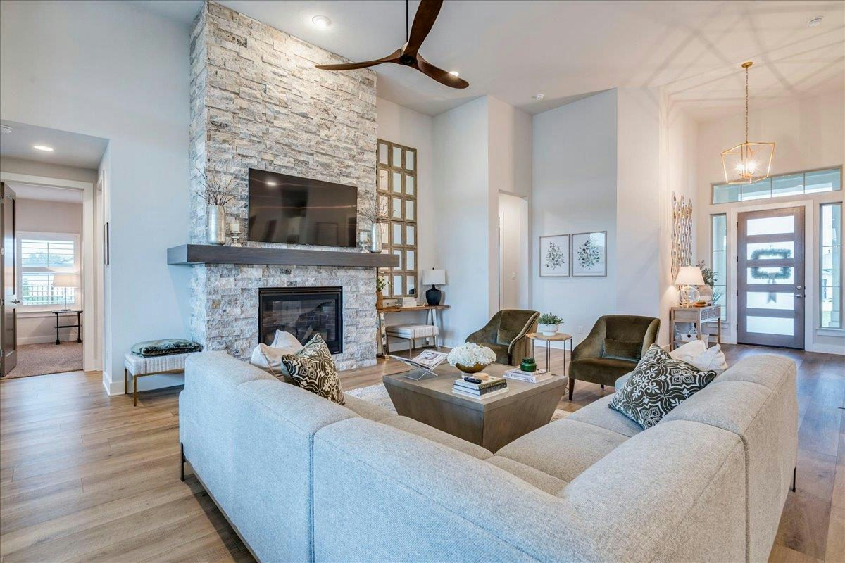 1144 Bunker Ranch Blvd — photo 5