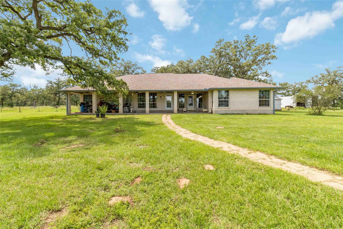 1208 Jeddo Rd — exterior