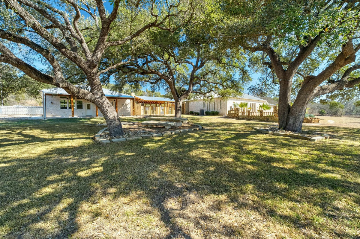 340 Barton Ranch Rd — photo 3