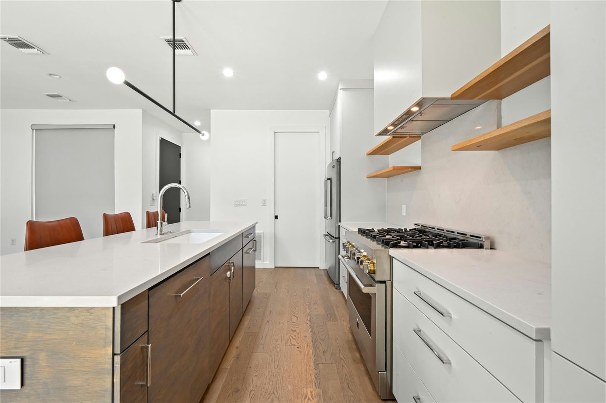 3004 Fontana Dr — photo 5