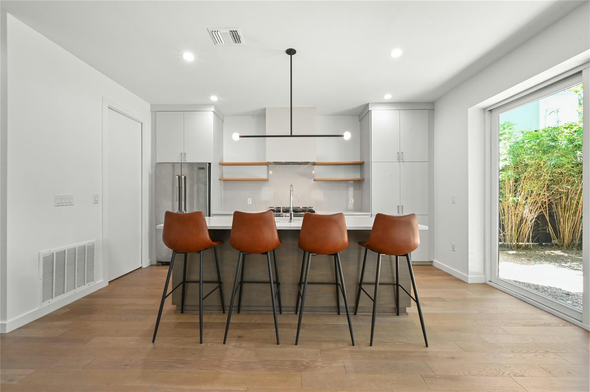 3004 Fontana Dr — photo 4