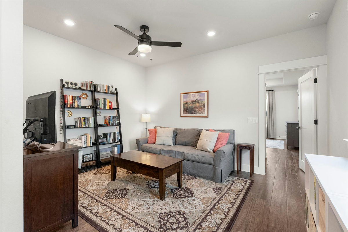 4207 Margarita St — photo 4