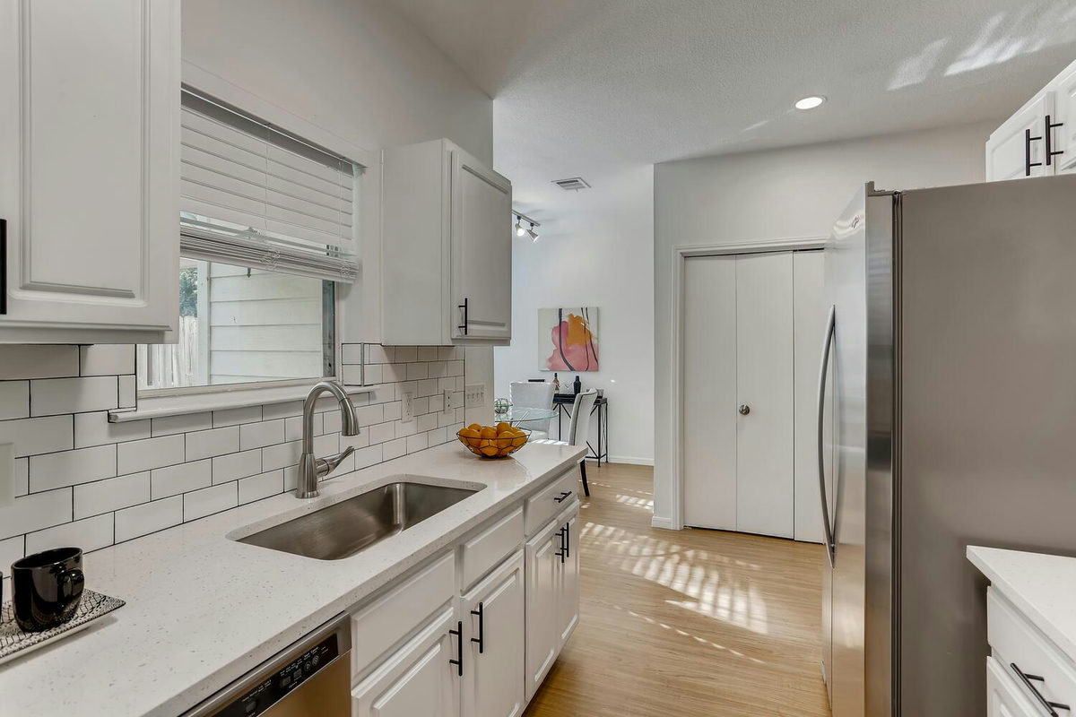 1206 Maple Ave #A/B — photo 3