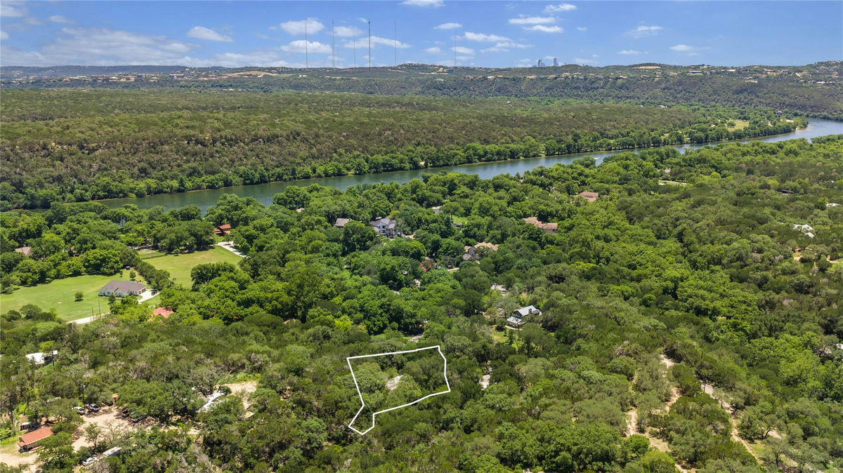 2316 River Hills Rd — exterior