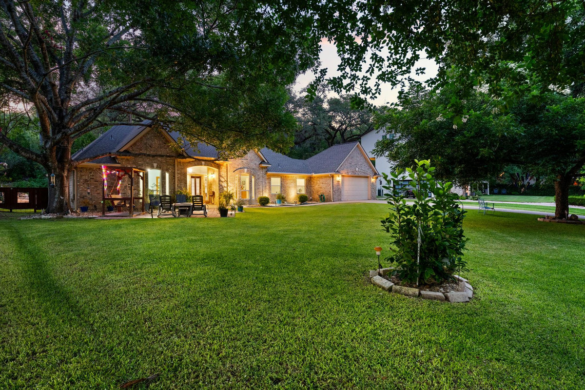 2700 Pearce Rd — photo 2