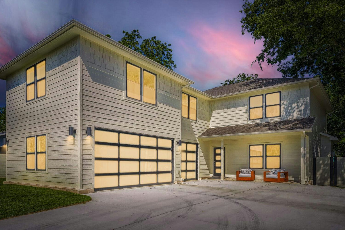 8012 Gault St — exterior