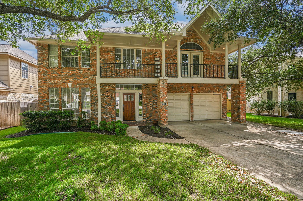 5704 Trelawney Ln — exterior