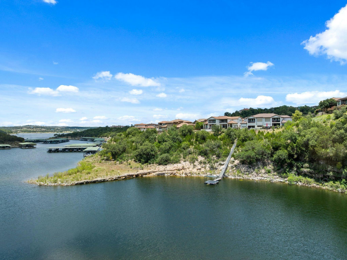 300 Marina View Ct — photo 2