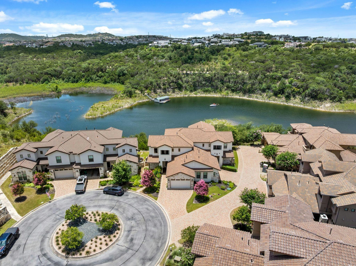 300 Marina View Ct — exterior